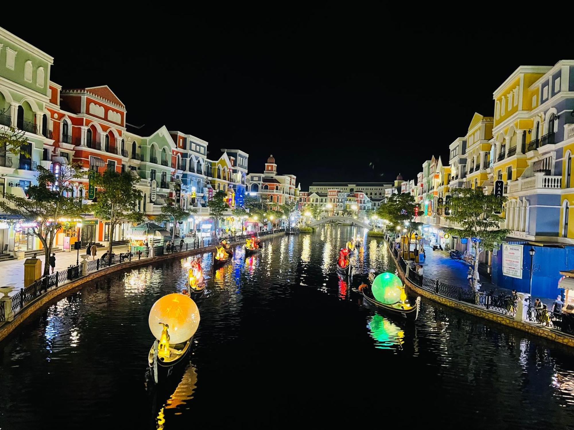 Thai Long Hotel Grand World Phú Quốc Exterior foto