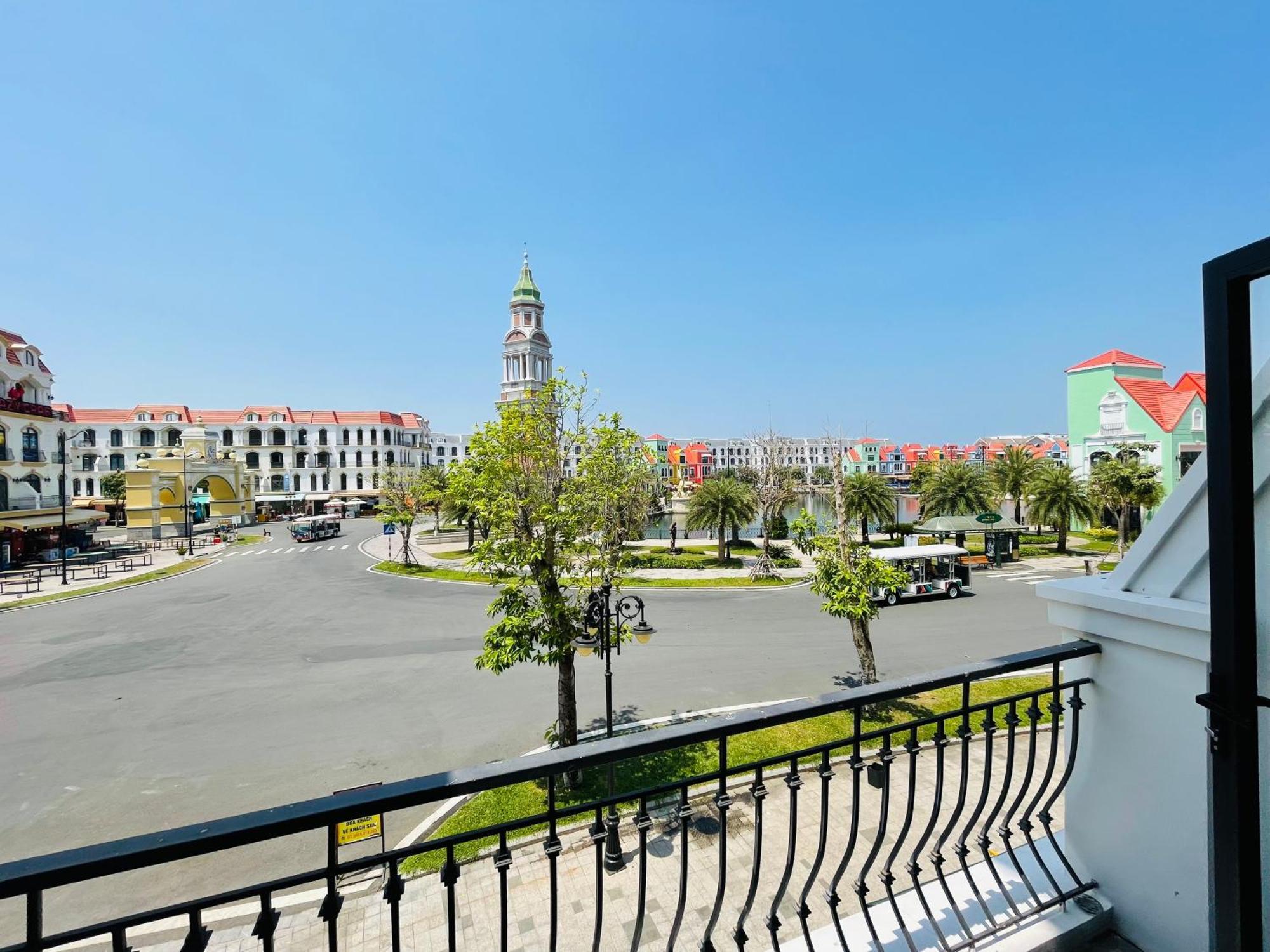 Thai Long Hotel Grand World Phú Quốc Exterior foto